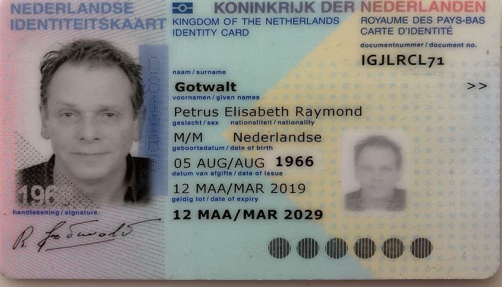 Identiteitskaart kopenClick to apply